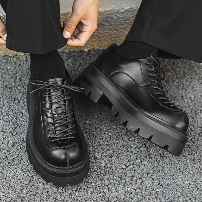 Chunky sole retro sneakers black 90s style grunge platform trainers old school rave shoes