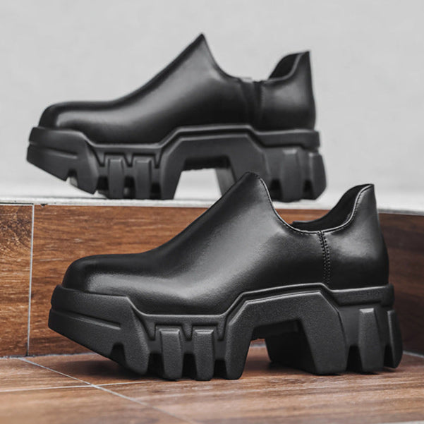 Extreme platform catwalk shoes black futuristic tractor sole rave trainers 90s style grunge sneakers