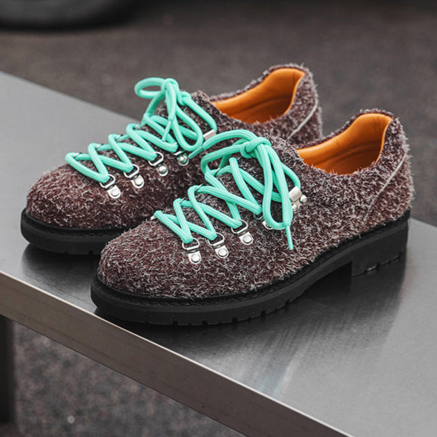 Hiking style shoes brown flat sole round toe suede feel boat sneakers grunge retro casual mountain trainers