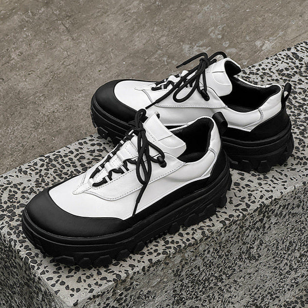 Reflective platform sneakers black hiking style shoes mountain boots grunge retro skiing fashion catwalk trainers