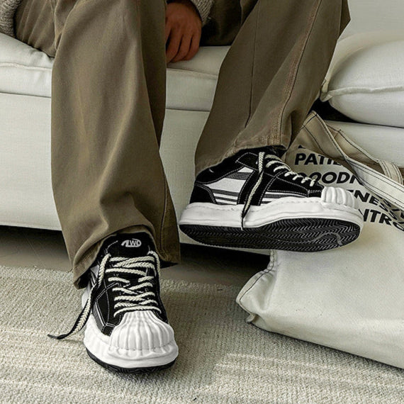 Melted platform sneakers black grey round toe chunky skater shoes grunge rapper trainers