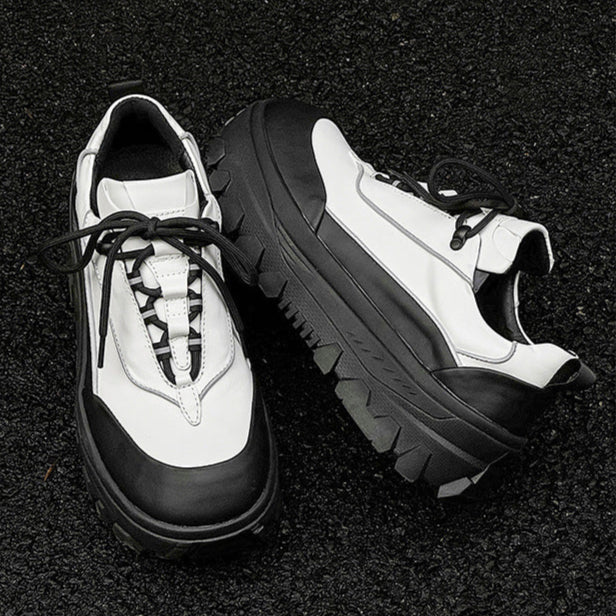 Reflective platform sneakers black hiking style shoes mountain boots grunge retro skiing fashion catwalk trainers