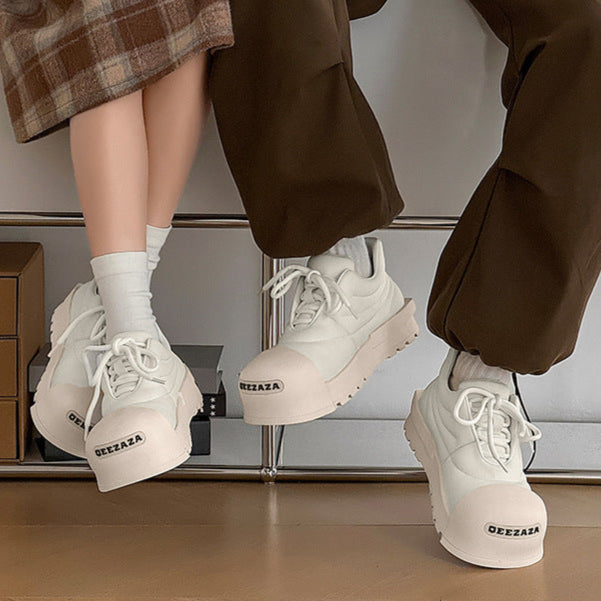 Chunky sole cyberpunk sneakers white 00s style grunge platform trainers old school punk shoes