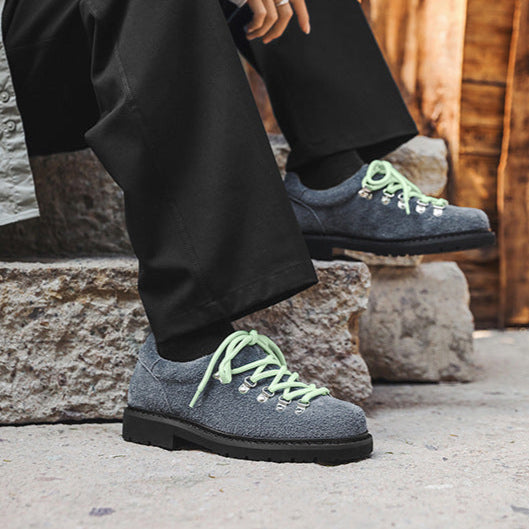 Hiking style shoes brown flat sole round toe suede feel boat sneakers grunge retro casual mountain trainers