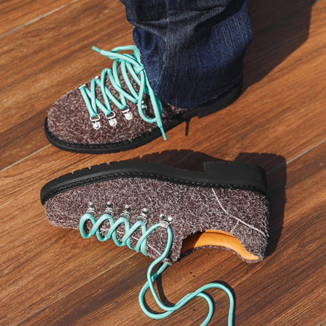 Hiking style shoes brown flat sole round toe suede feel boat sneakers grunge retro casual mountain trainers