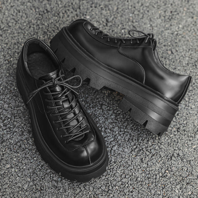 Chunky sole retro sneakers black 90s style grunge platform trainers old school rave shoes