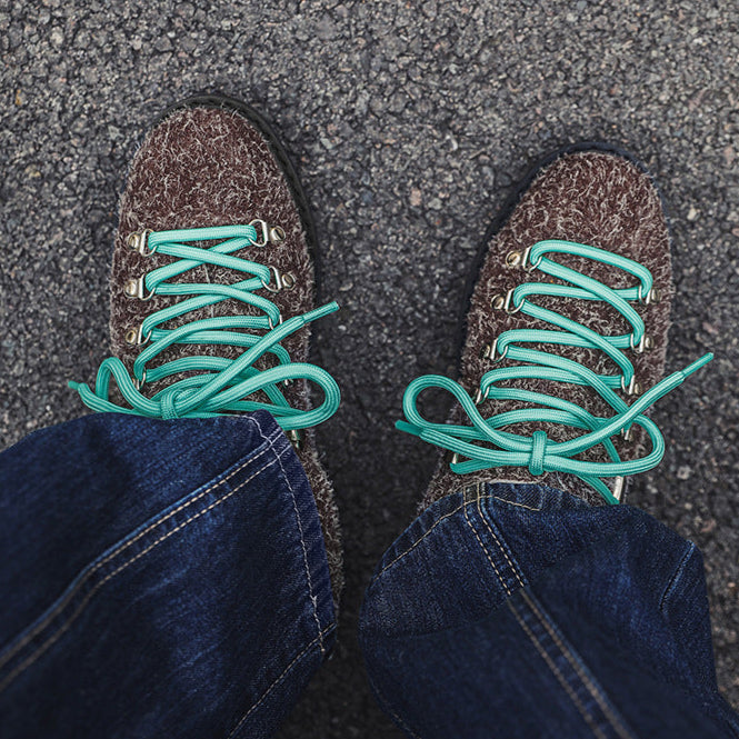 Hiking style shoes brown flat sole round toe suede feel boat sneakers grunge retro casual mountain trainers