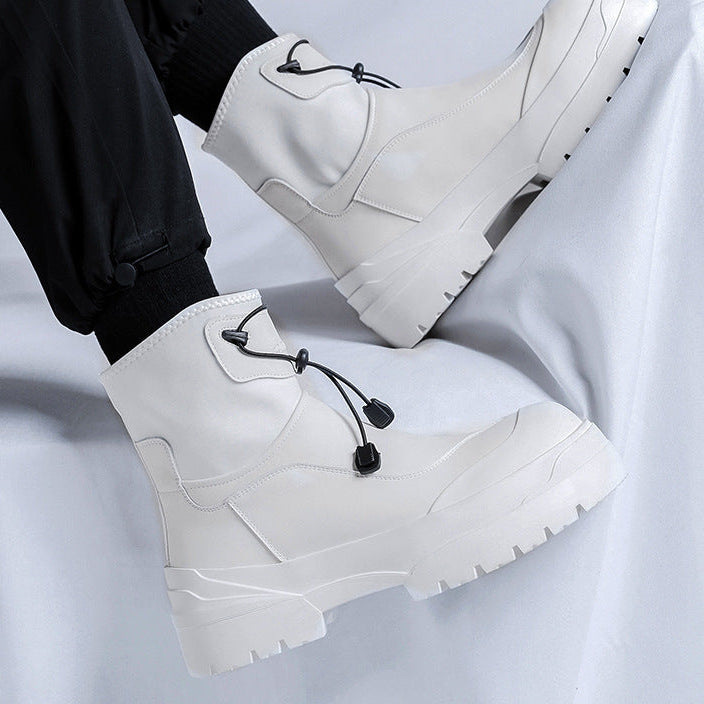 Edgy snow boots black mountain trainers grunge retro skiing shoes