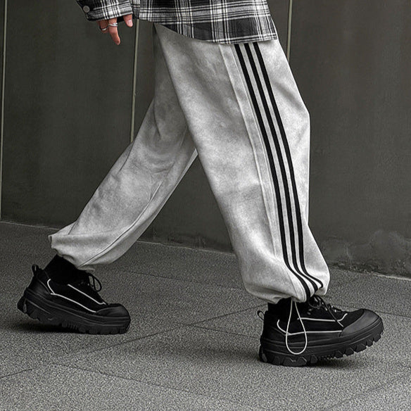 Reflective platform sneakers black hiking style shoes mountain boots grunge retro skiing fashion catwalk trainers