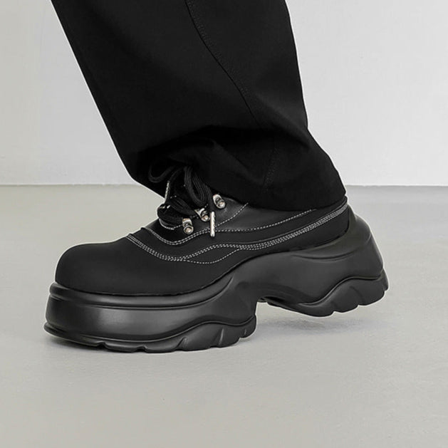 Round toe platform shoes black tractor sole punk rocker trainers 90s style grunge sneakers