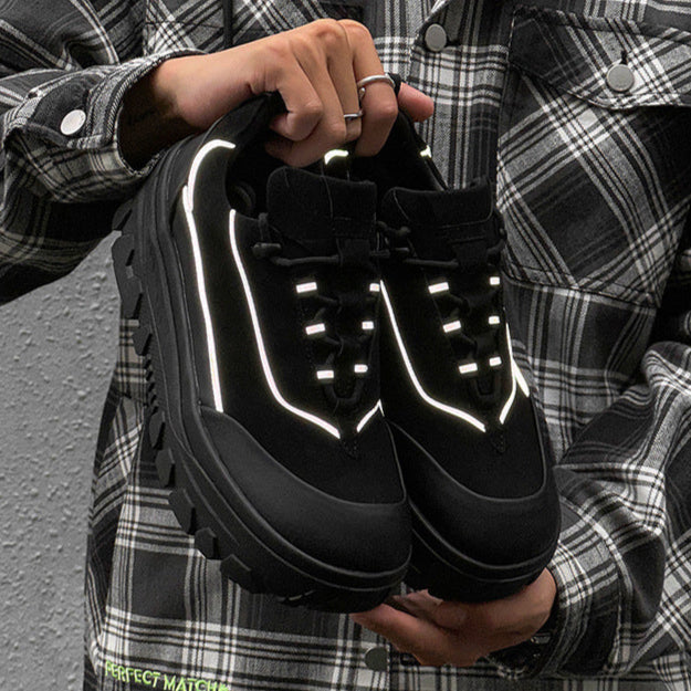 Reflective platform sneakers black hiking style shoes mountain boots grunge retro skiing fashion catwalk trainers