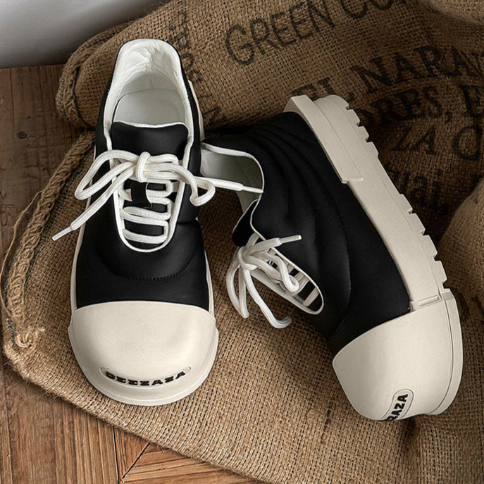 Chunky sole cyberpunk sneakers black white 00s style grunge platform trainers old school punk shoes