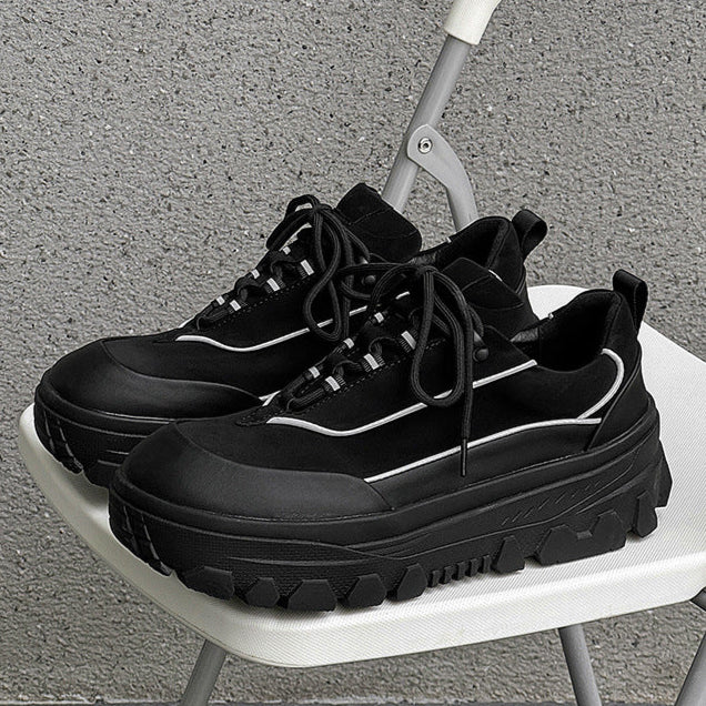 Reflective platform sneakers black hiking style shoes mountain boots grunge retro skiing fashion catwalk trainers