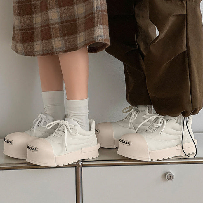 Chunky sole cyberpunk sneakers white 00s style grunge platform trainers old school punk shoes