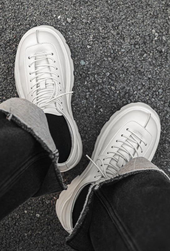 Chunky sole retro sneakers black 90s style grunge platform trainers old school rave shoes