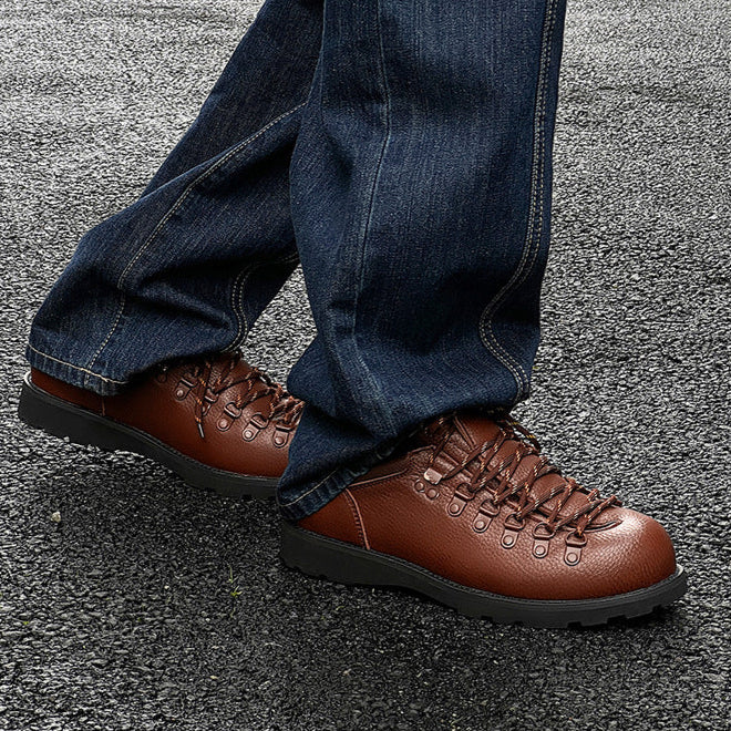 Hiking style shoes black faux leather flat sole round toe grunge boat sneakers retro casual mountain trainers