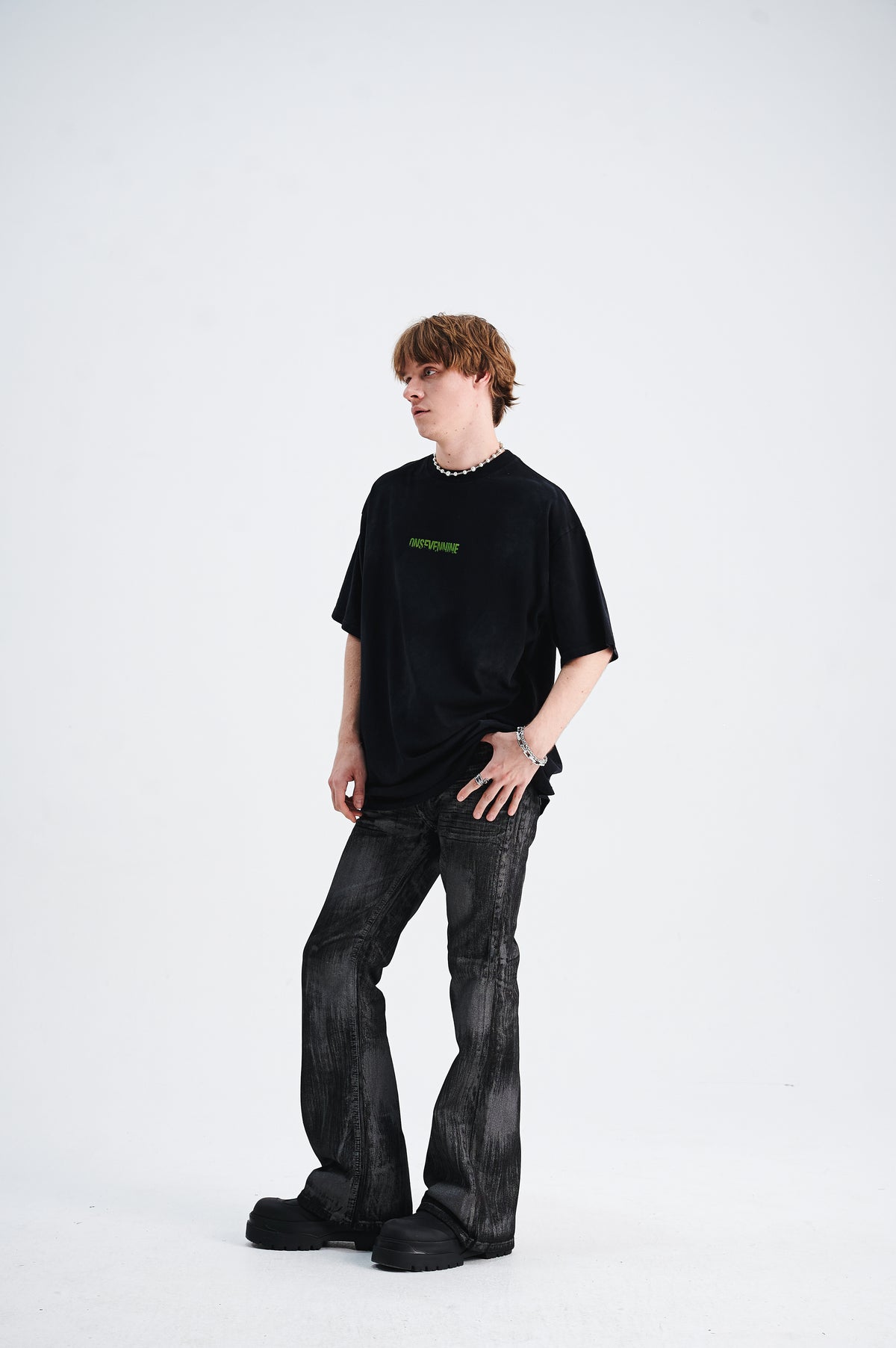 Creepy skeleton t-shirt bones cartoon top scary skull tee in black