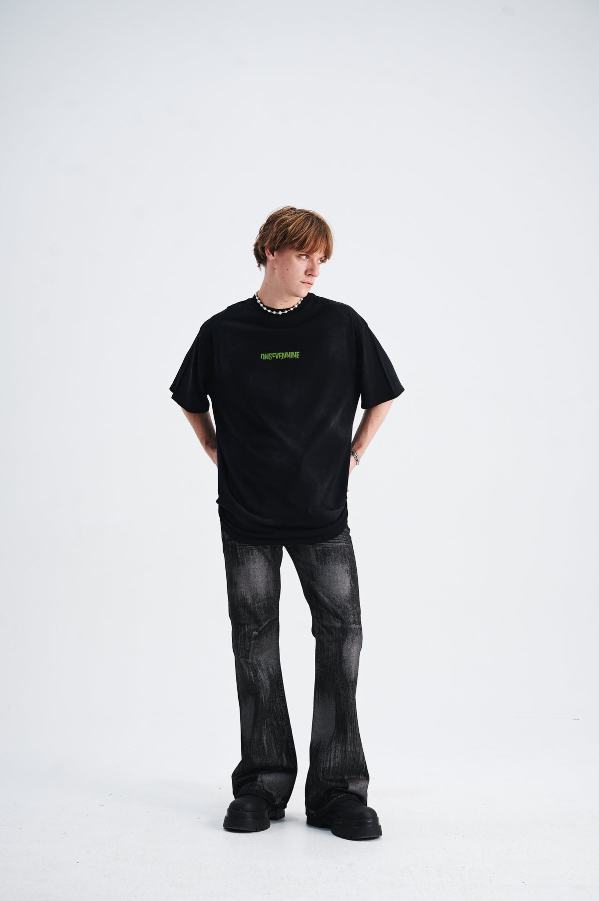 Creepy skeleton t-shirt bones cartoon top scary skull tee in black