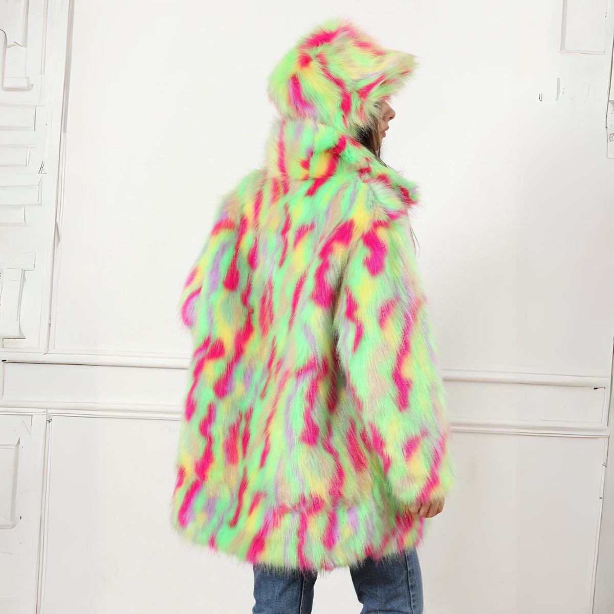 Festival shaggy faux fur jacket fluorescent raver bomber fluffy raver coat fleece premium party bomber neon burning man coat in green