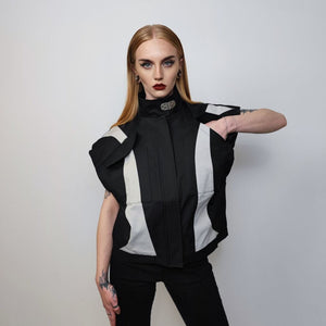 Sleeveless utility jacket futuristic raver vest cyber punk gilet metal buckle bomber grunge top motorcycle jacket motorsport coat in black