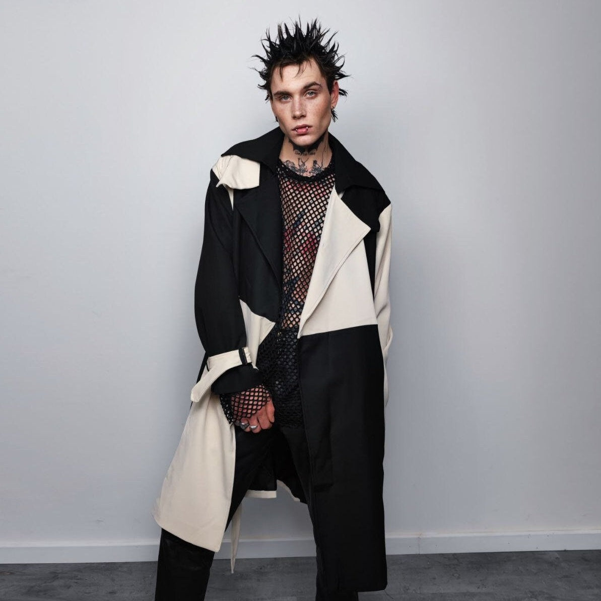 Utility trench coat color block jacket contrast stitching catwalk bomber premium going out varsity gorpcore lapel coat in black cream